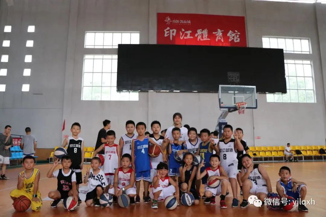 控卫如何通过视频学习提高技术水平_0